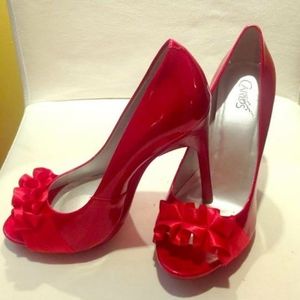 Red Pumps
